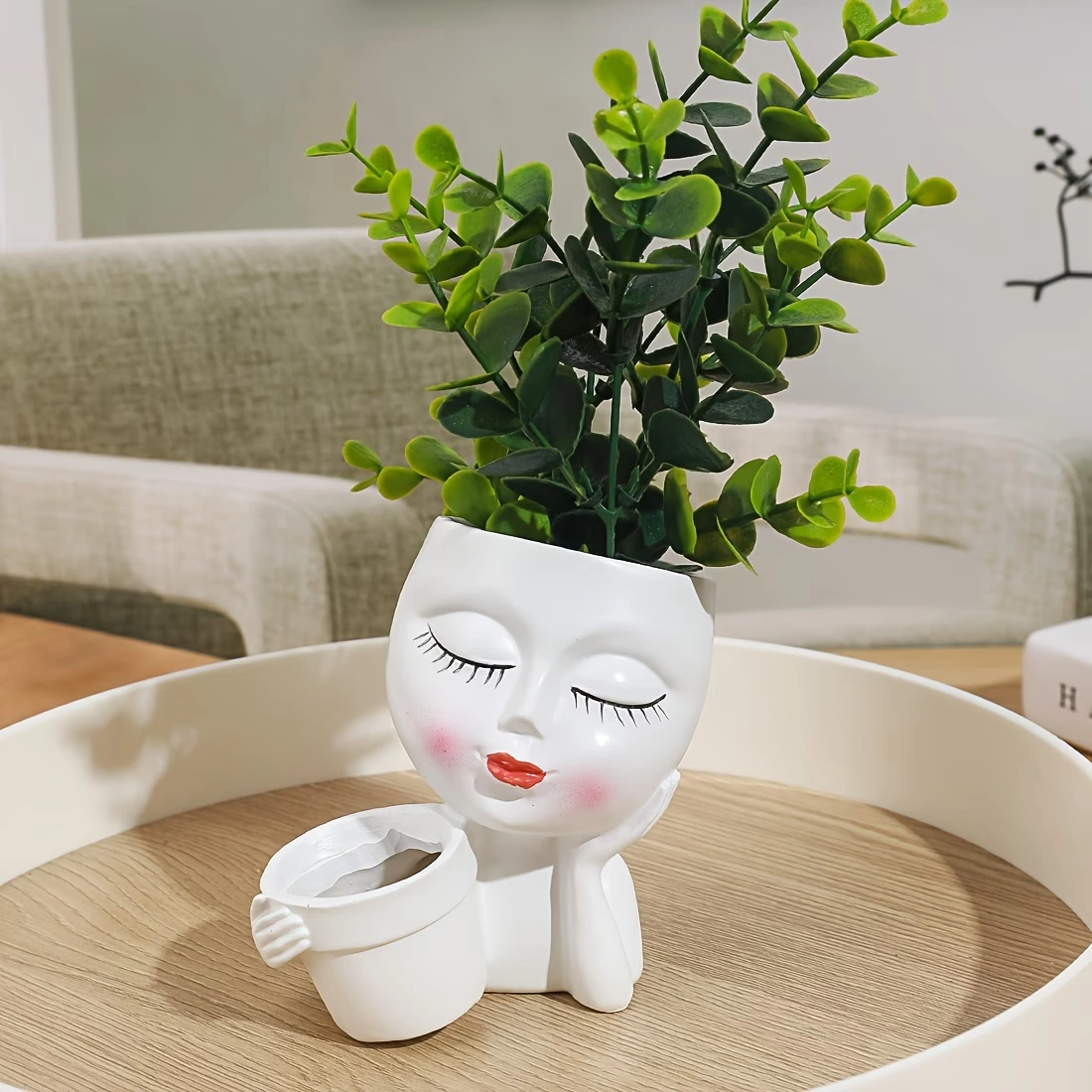 0e7315cc-94c1-427c-9b85-772cc4ea516a White Geometric Resin Succulent Planter - Image 1